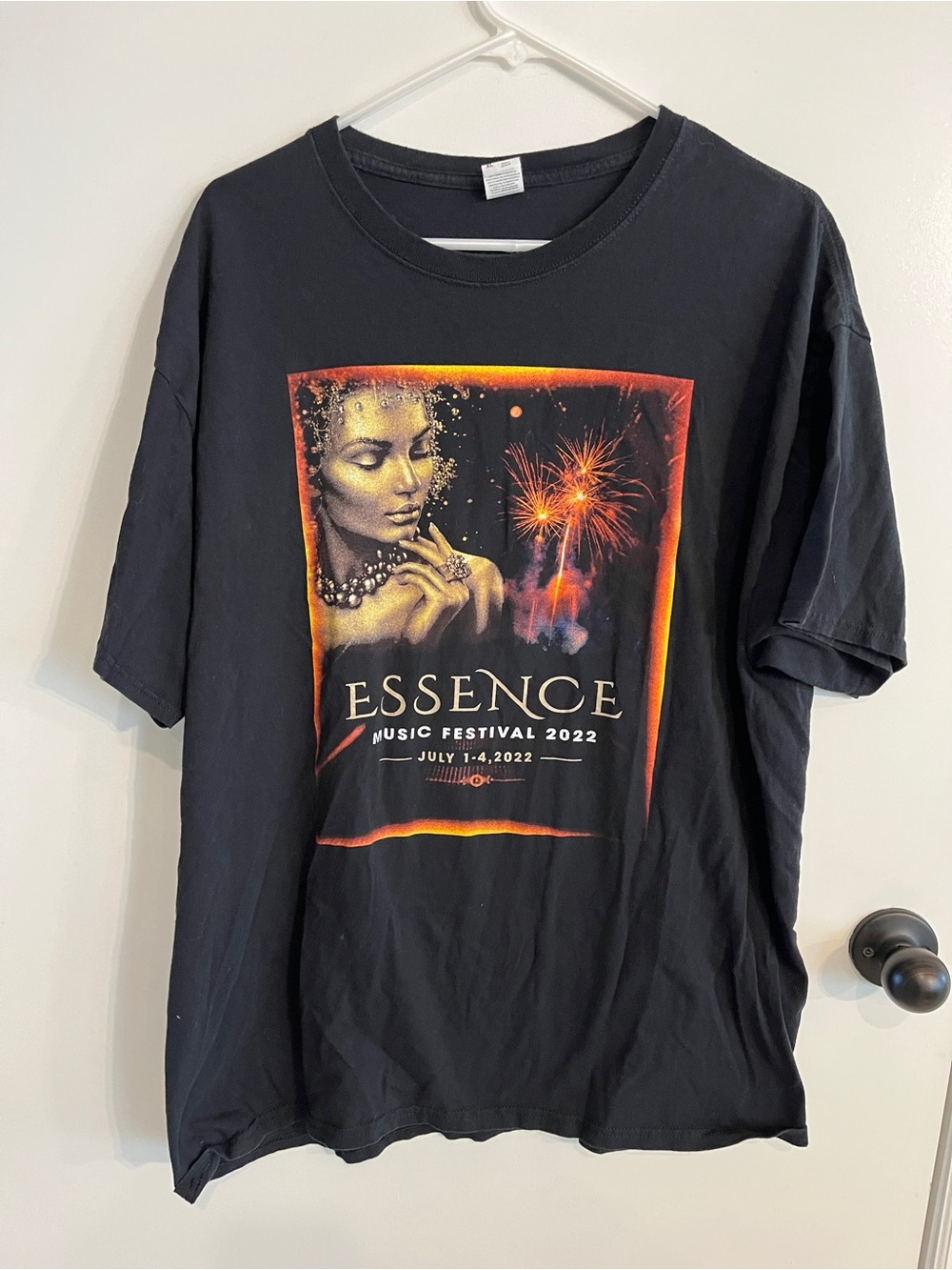Men’s size XL Essence Festival Of Culture Tour T-Shirt